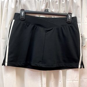 Black w/white stripe Skort
